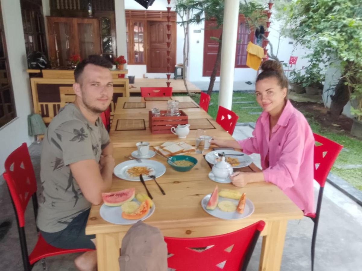 Rituale Guest House - Surf & Yoga มิริสซา ภายนอก รูปภาพ