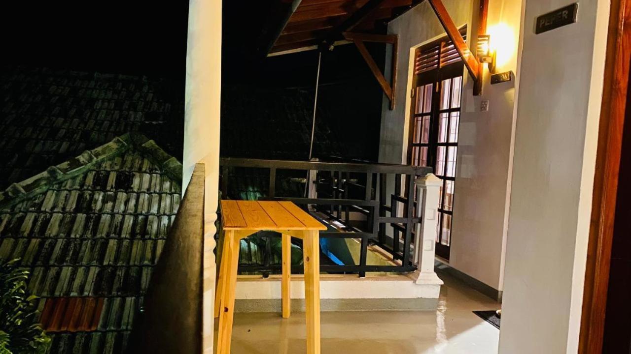 Rituale Guest House - Surf & Yoga มิริสซา ภายนอก รูปภาพ