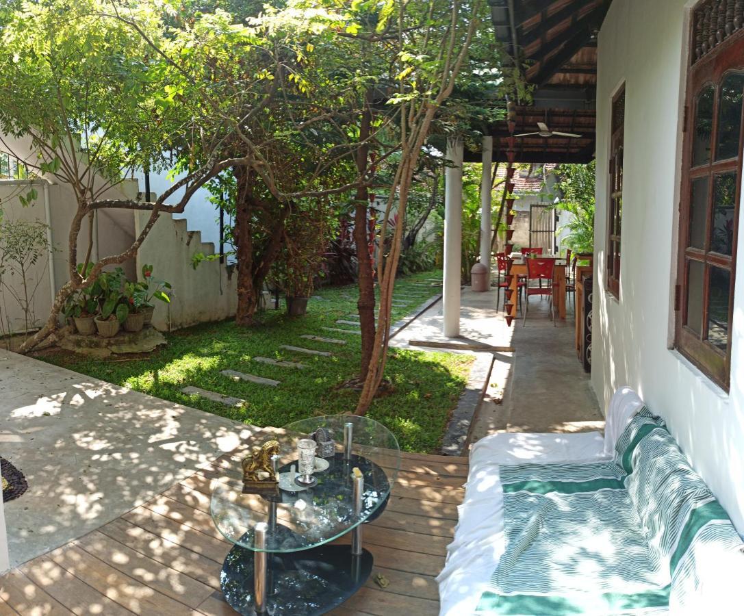 Rituale Guest House - Surf & Yoga มิริสซา ภายนอก รูปภาพ