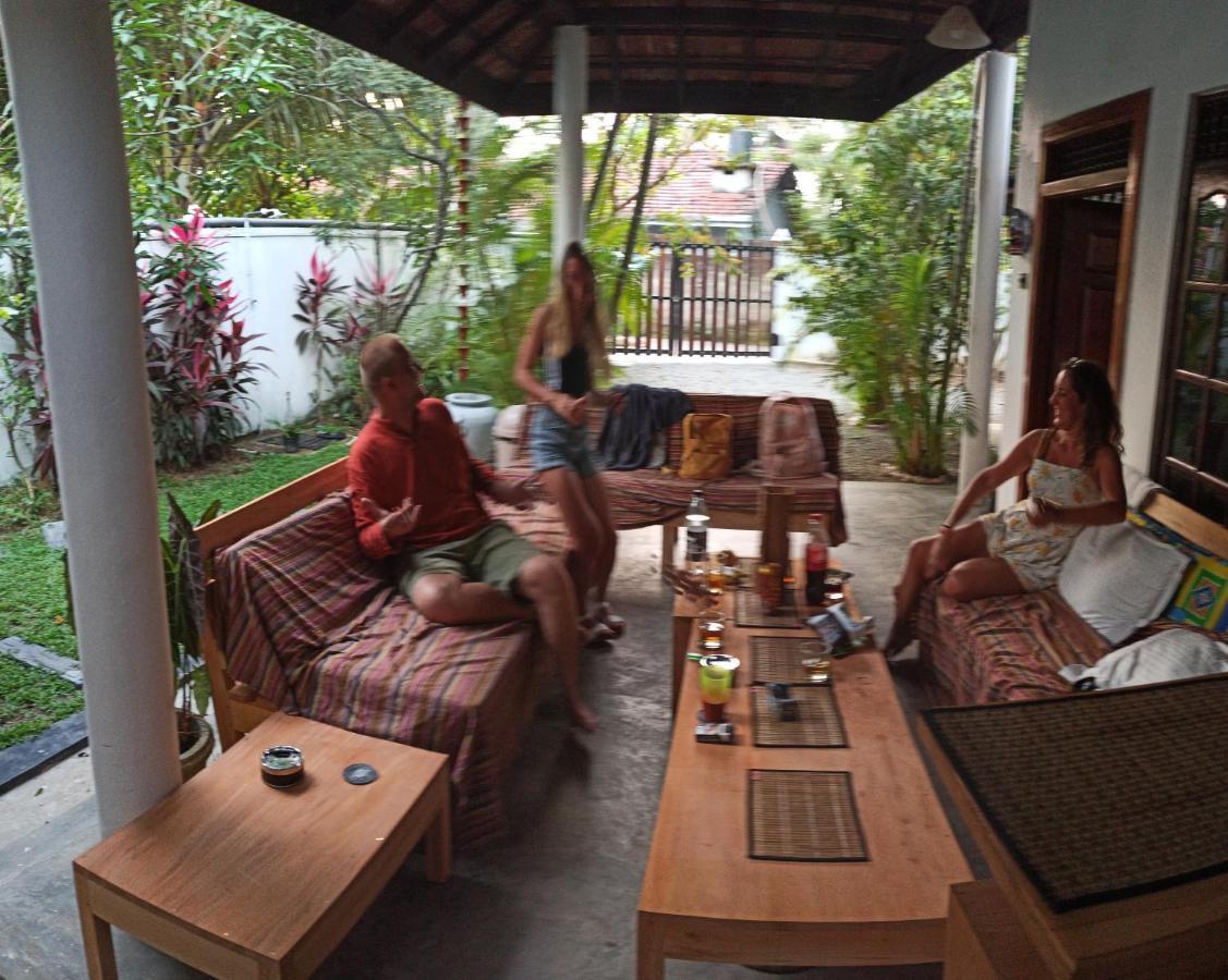 Rituale Guest House - Surf & Yoga มิริสซา ภายนอก รูปภาพ